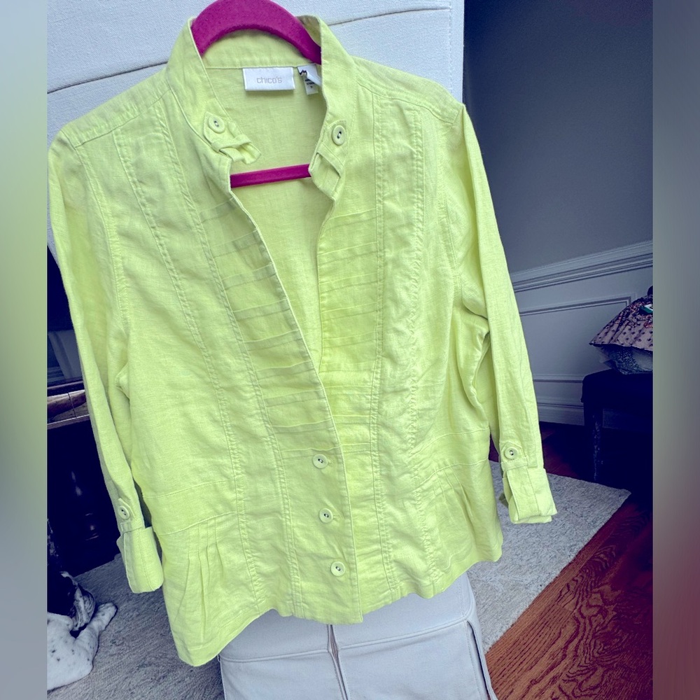 Chicos linen blazer type jacket. Lightweight. Beautiful bright yellow size 2